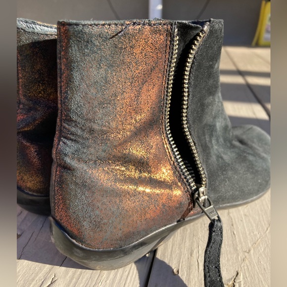 DANSKO 😍 black suede & leather Otis booties • size 37 US size 6.5/7 •beautiful - Picture 5 of 8